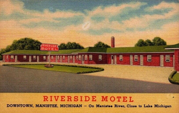 Riverside Motel & Marina (Riverside Motel) - Vintage Postcard